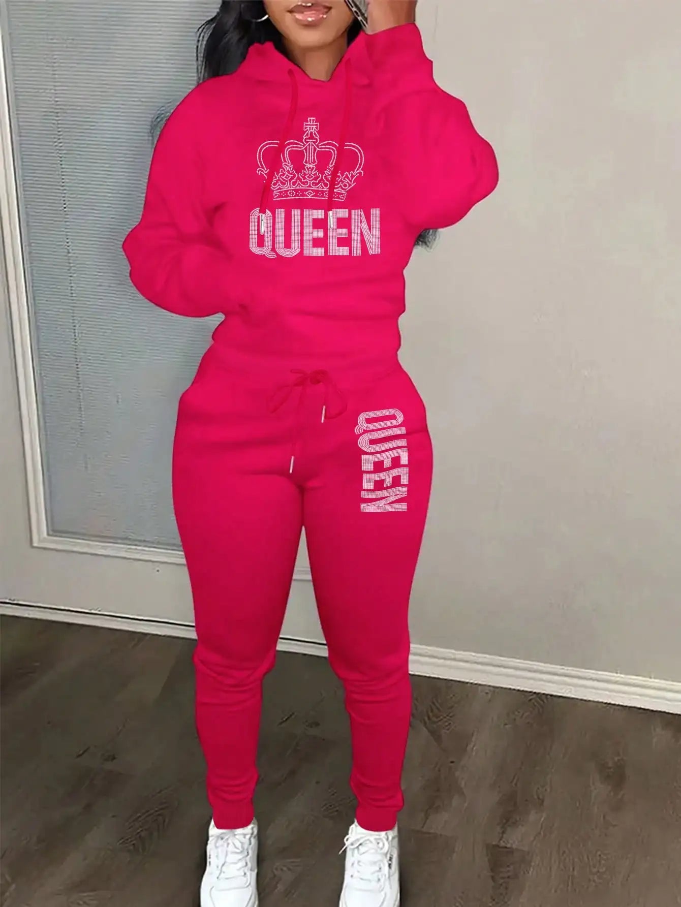 QUEEN Signature Lounge Set